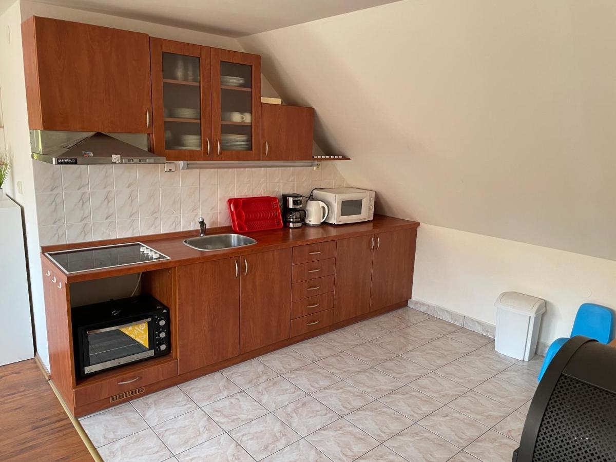 Apartman Beruska Krelovice Exteriör bild