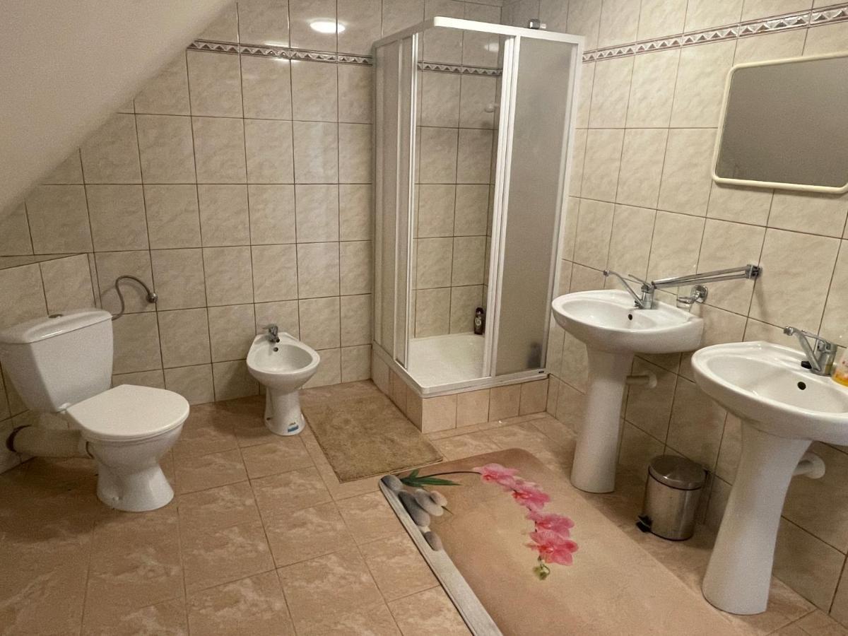 Apartman Beruska Krelovice Exteriör bild