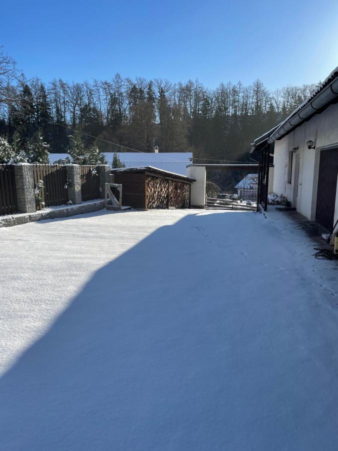 Apartman Beruska Krelovice Exteriör bild